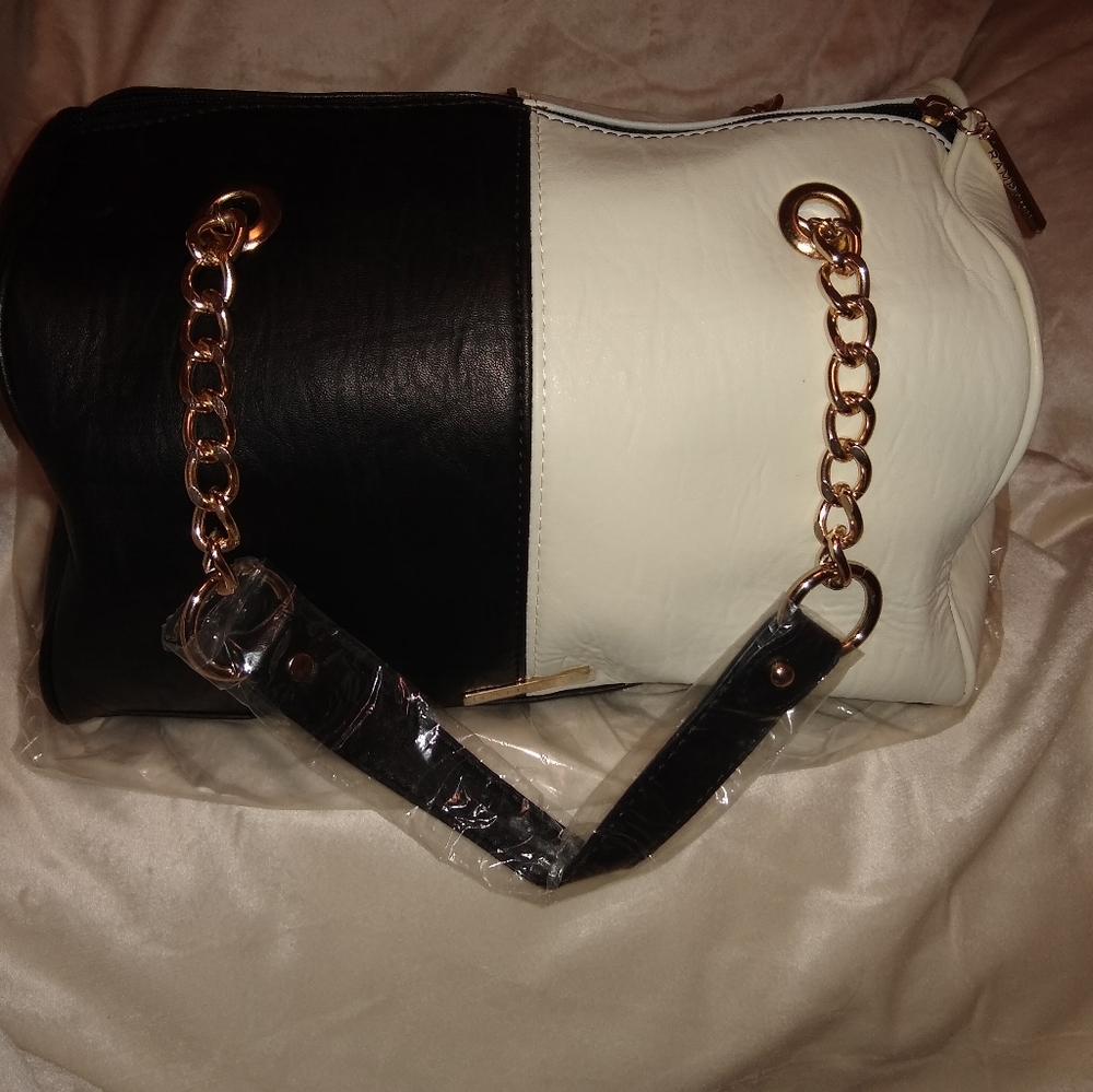 Rampage RP1244 shoulder bag purse black and white NWT